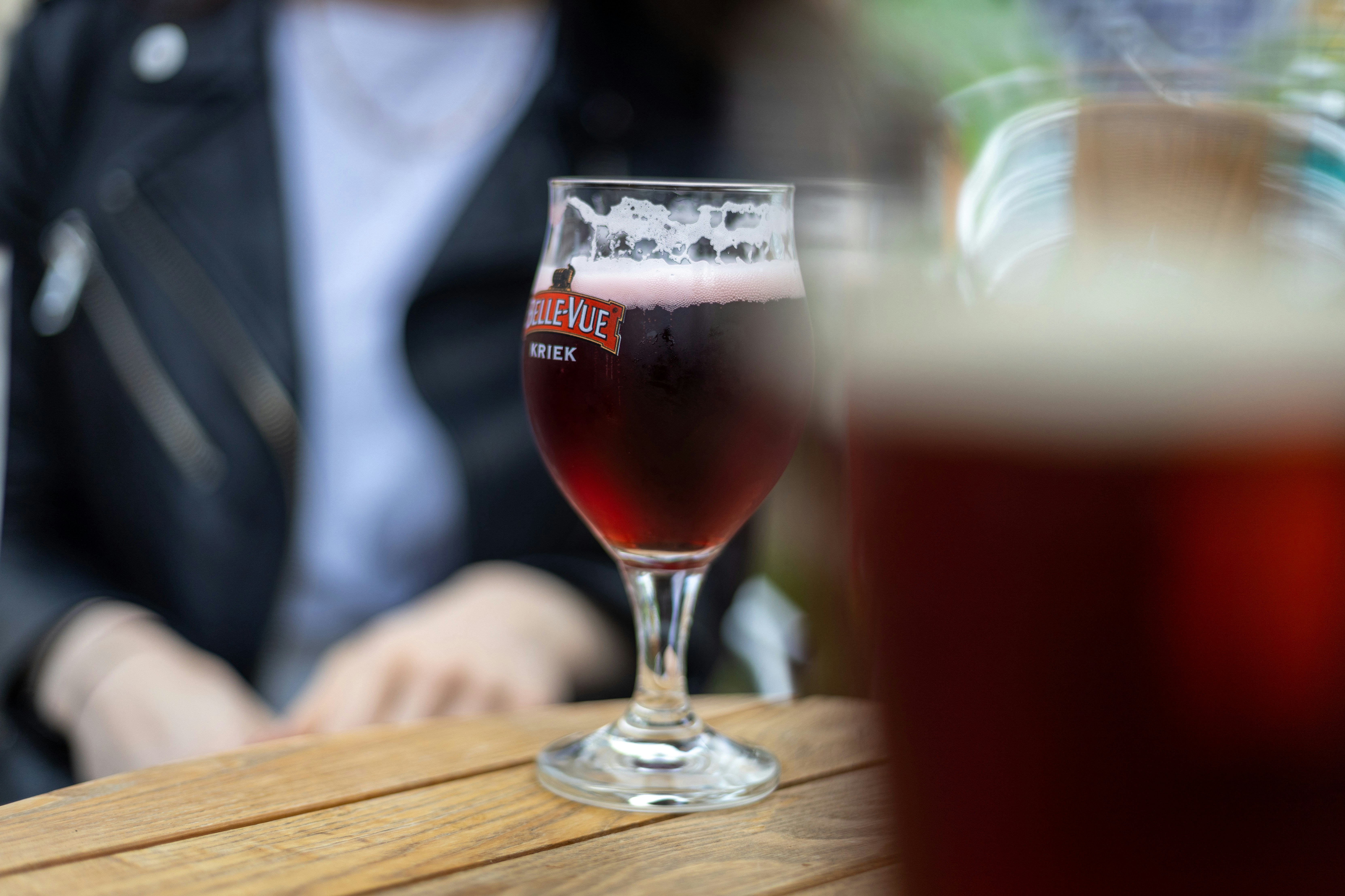 Belgisches Kriek-Bier – Belle-Vue Kirschbier im Glas